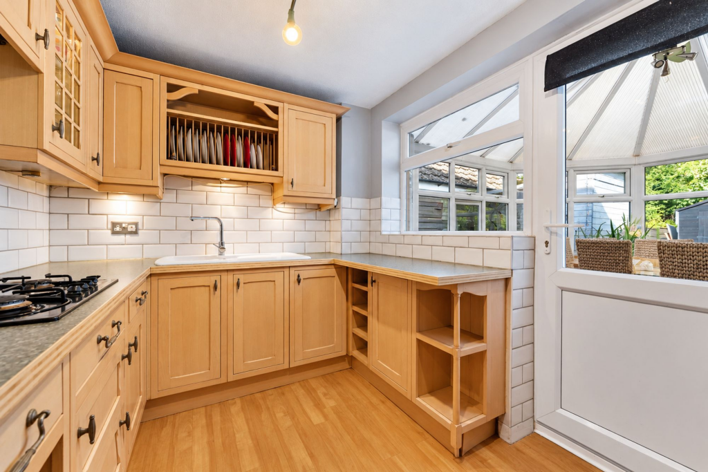 House in Stockport, Kitt's Moss, Cheadle Hulme - View 5