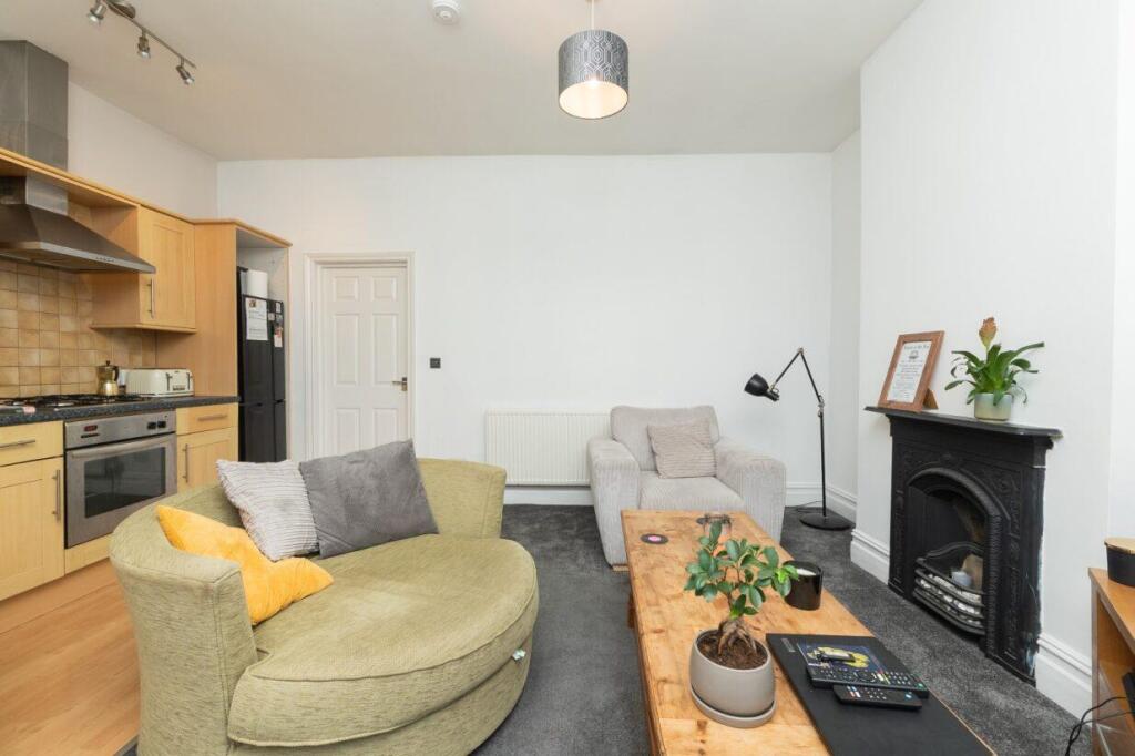 Apartment in Bristol, Kingswood - View 4