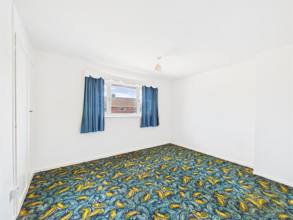 House in Gloucester, Ermin Park, Brockworth - View 5