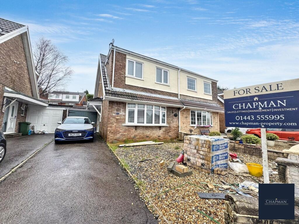 Main image of property: Tylcha Fach Estate, Tonyrefail, CF39