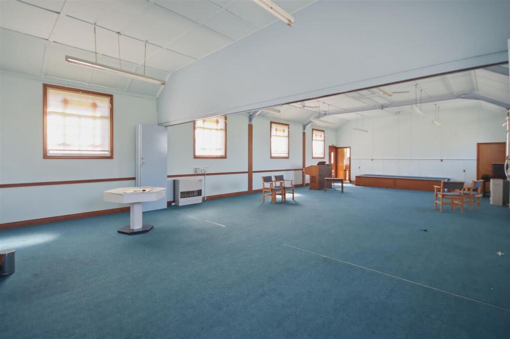 House in Sheffield - View 5