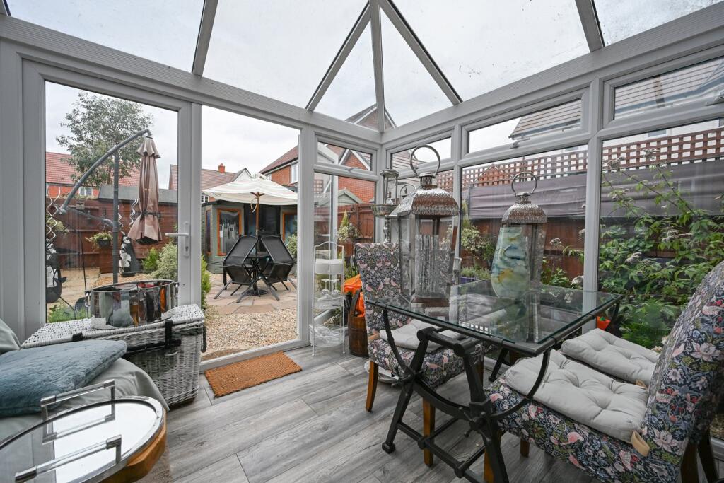Narrowleaf Drive, Ringwood , BH24 photo 4