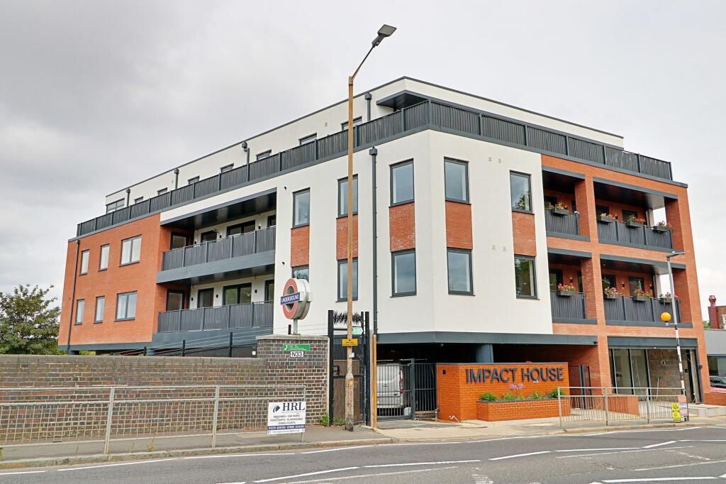 Main image of property: High Road, Chigwell, IG7