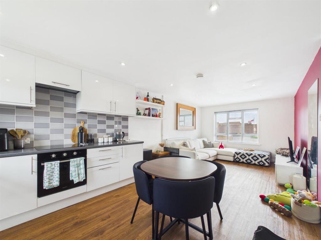 Main image of property: Cinque Foil, Peacehaven