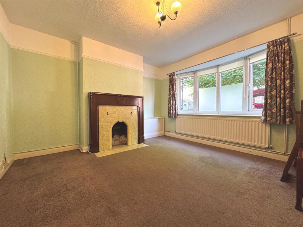House in Stoke-on-Trent - View 2