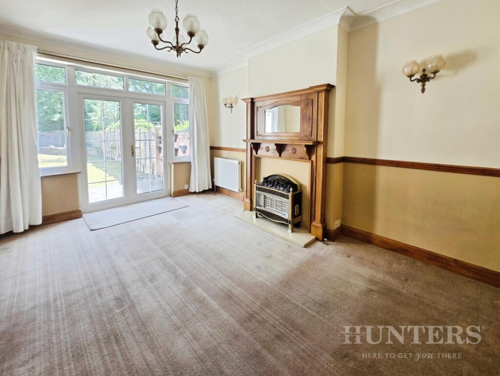 Derek Avenue, Wallington photo 3