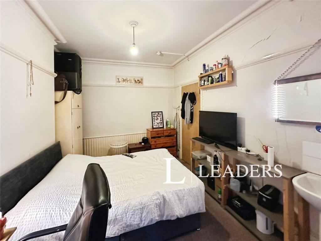 1 bedroom house for rent