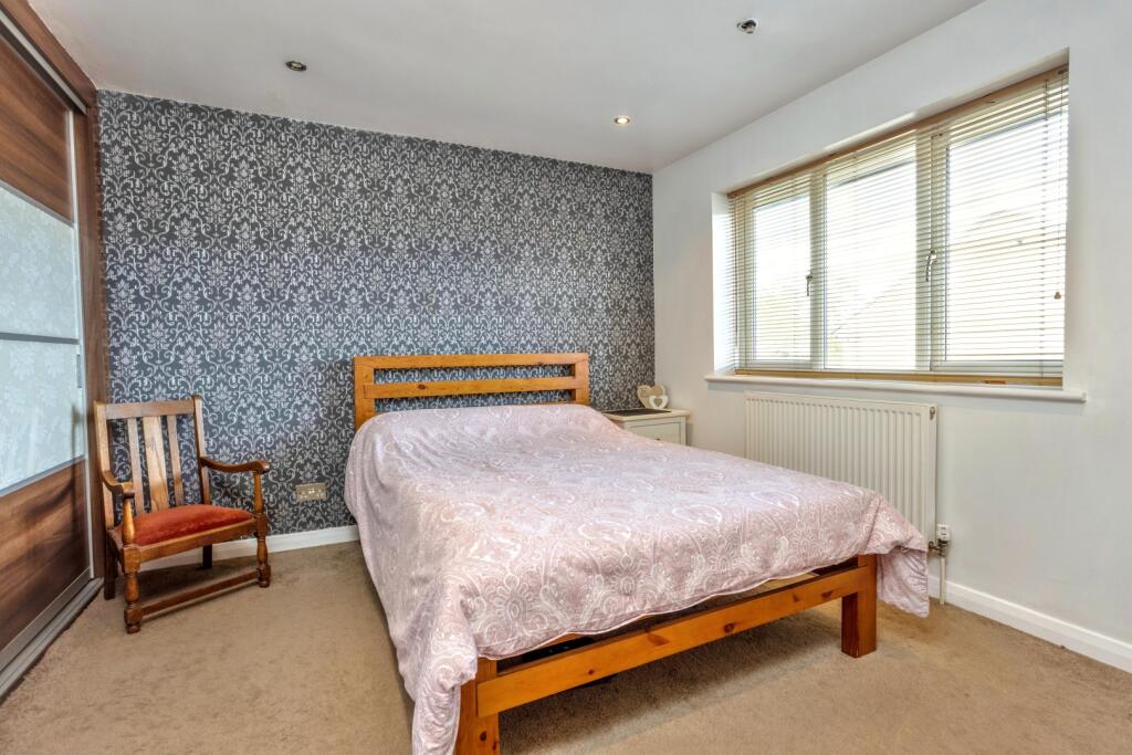 Spurcroft, Bramingham, Luton, Bedfordshire photo 5