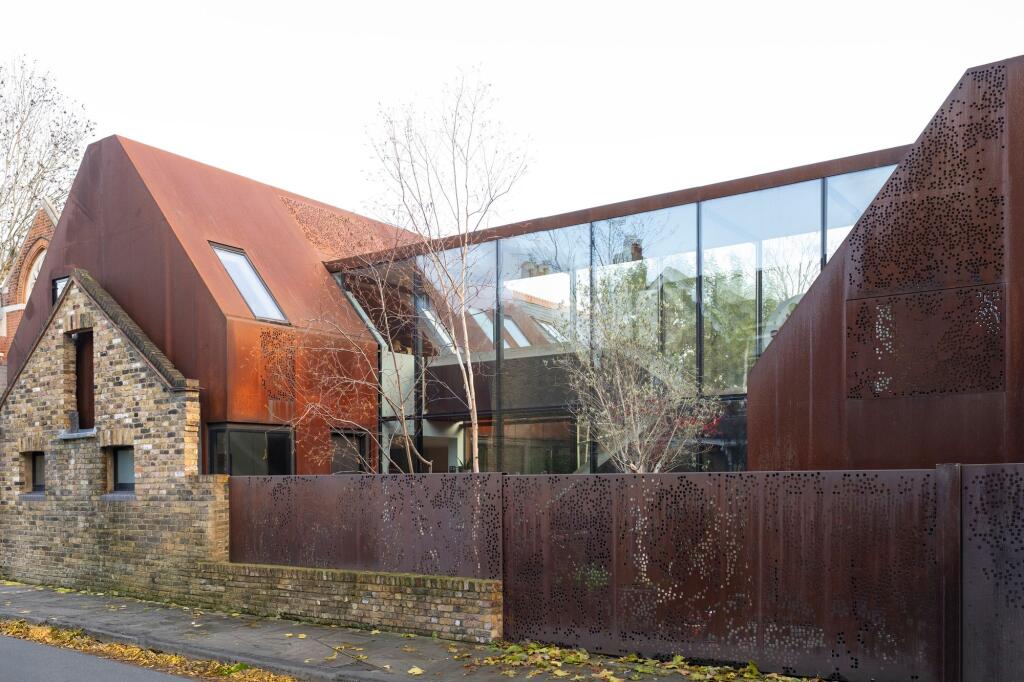 Main image of property: Kew House, Kew, TW9