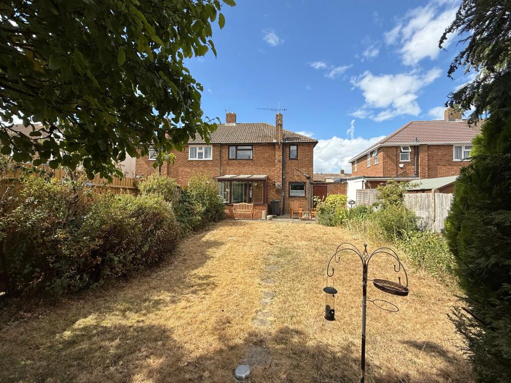 House in Luton - View 4