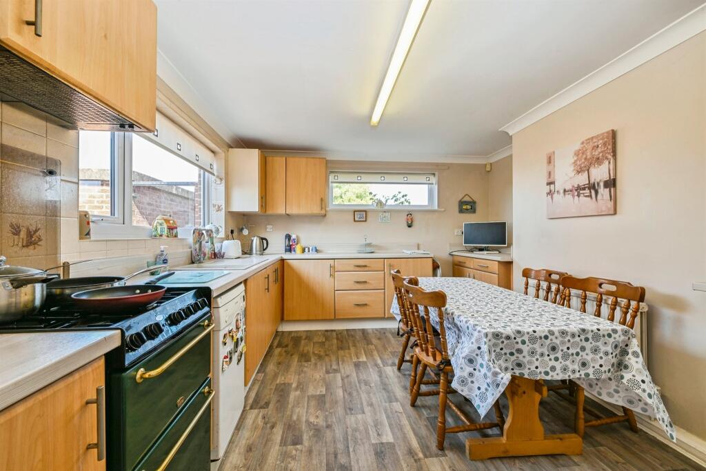 House in Rushcliffe, Cotgrave - View 3