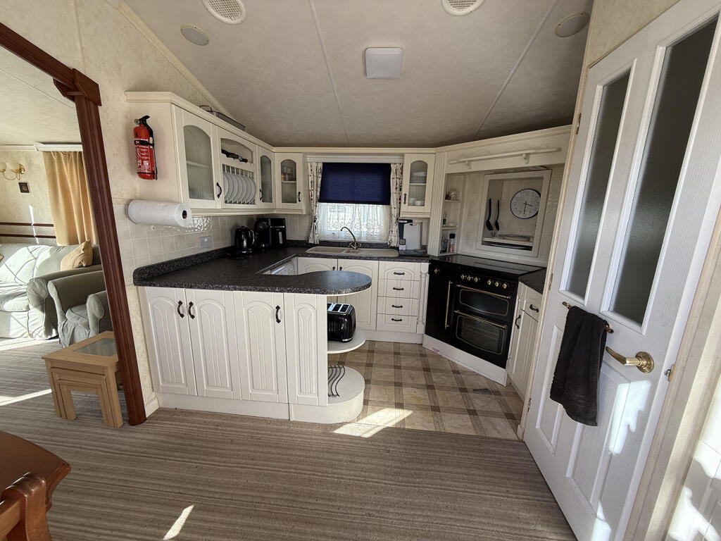 Manor Park Holiday Park, Manor Road, Hunstanton, Norfolk - View 3