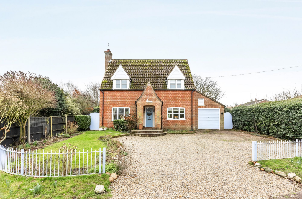 Main image of property: Attractive Detached Home with Loft Room in Whissonsett