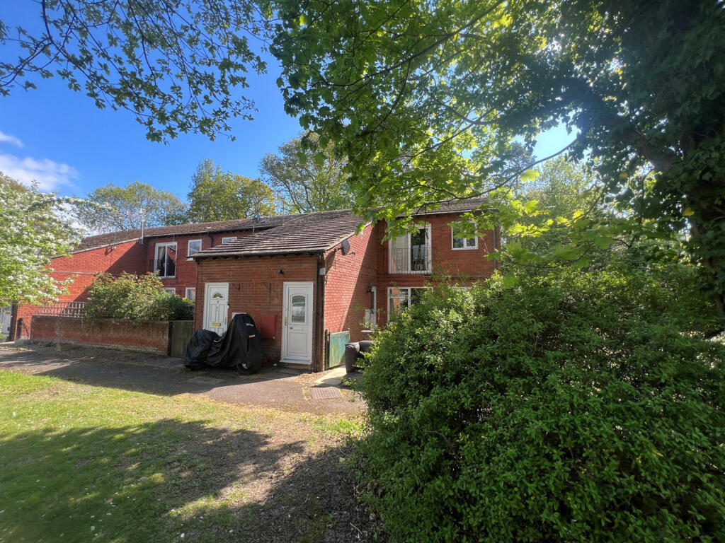 Main image of property: Fleetway, Didcot, OX11