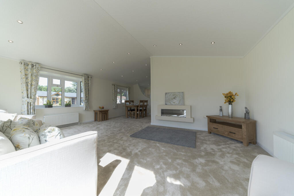 House in Malvern Hills, Powick - More