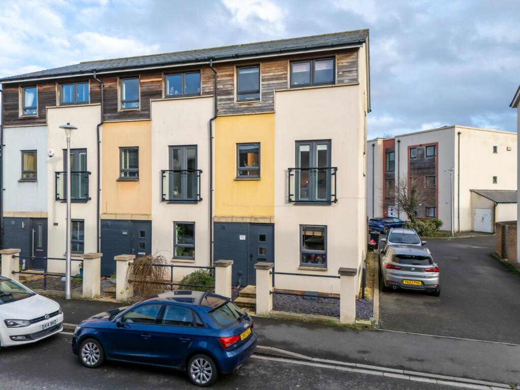 Main image of property: Newfoundland Way, Portishead, Bristol, Somerset, BS20