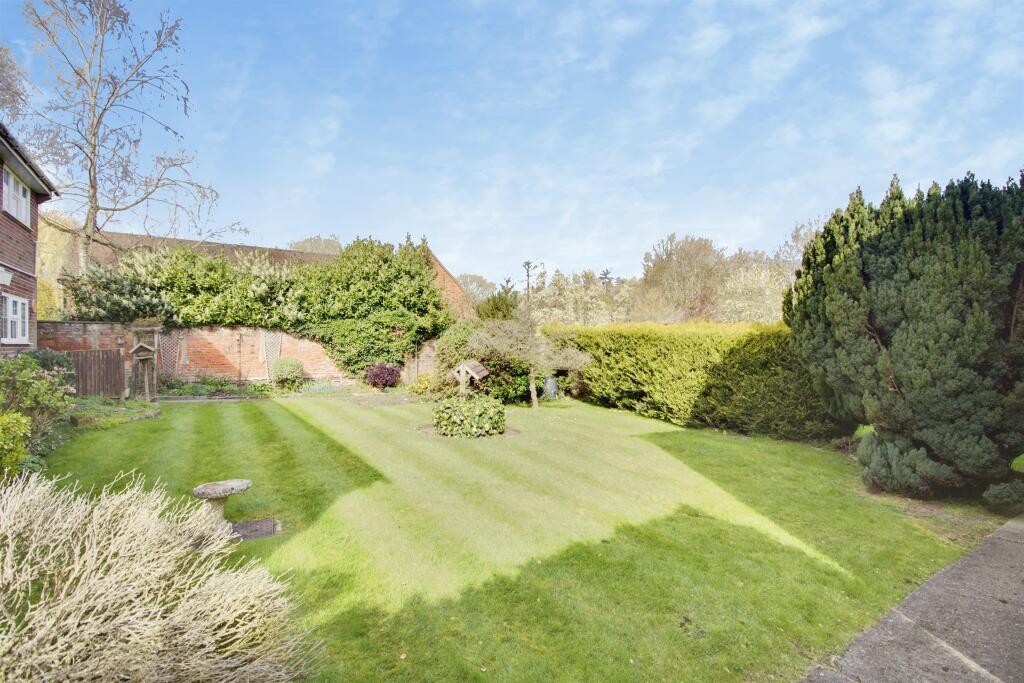 Additional image 21 of Digswell Rise, Welwyn Garden City