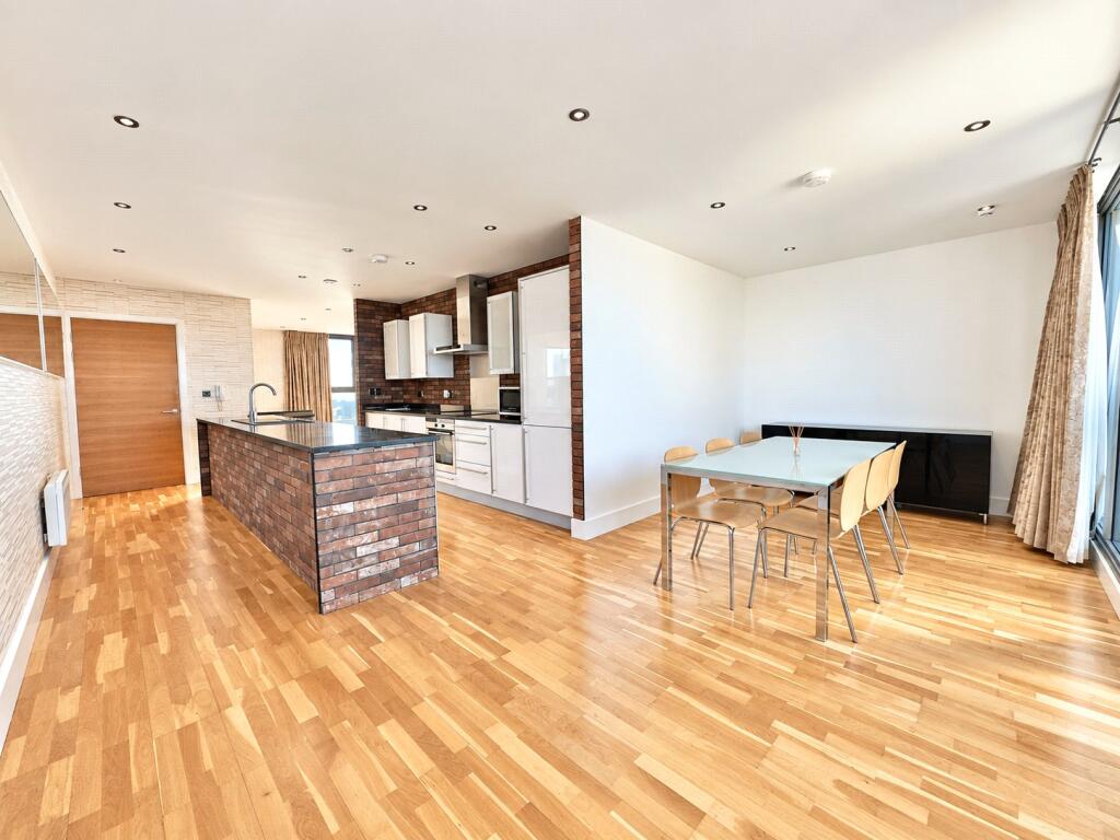 Apartment in Liverpool, Pride Quarter, Vauxhall - View 3
