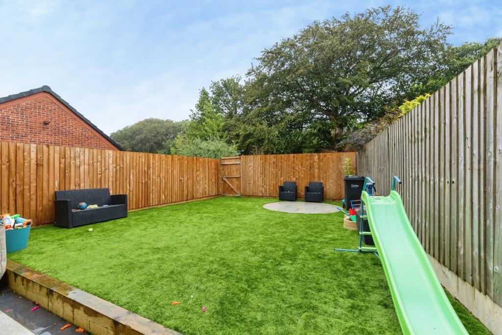 House in Preston - View 4