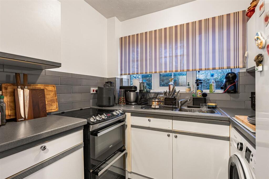 Apartment in Hertford, Fordwich - View 5
