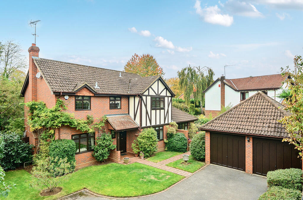 Main image of property: Brackenlea, Godalming, Surrey, GU7