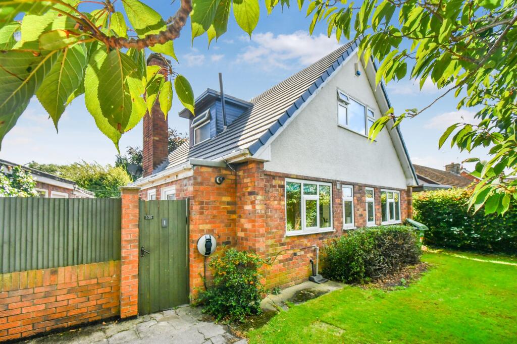 3-bed detached on Lawnway, York, YO31, £499,950