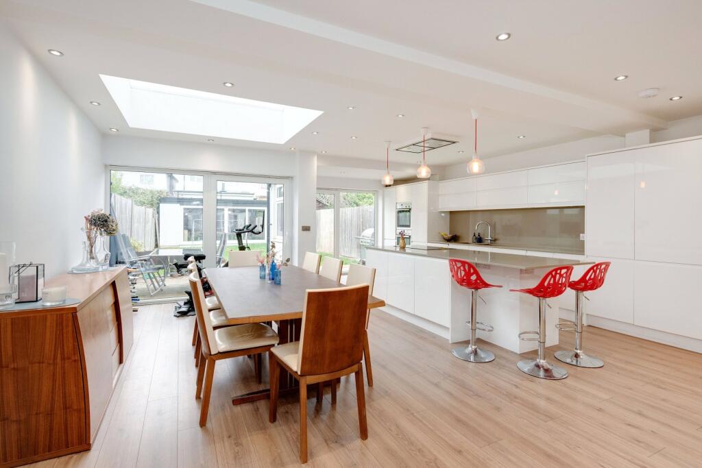 House in London - View 4