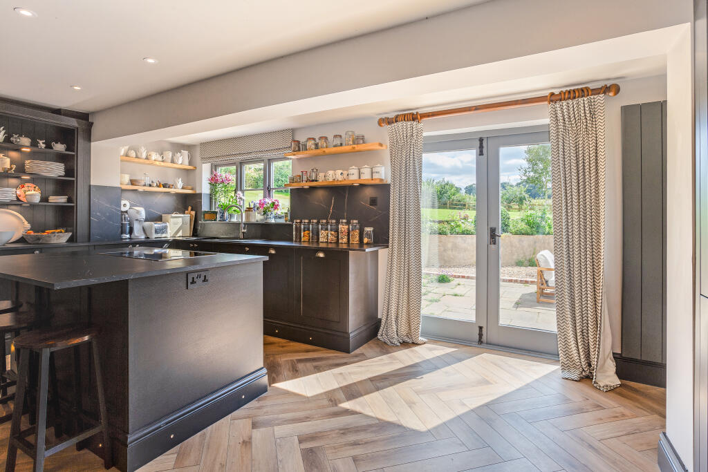House in East Hampshire, Colemore, Colemore and Priors Dean - More