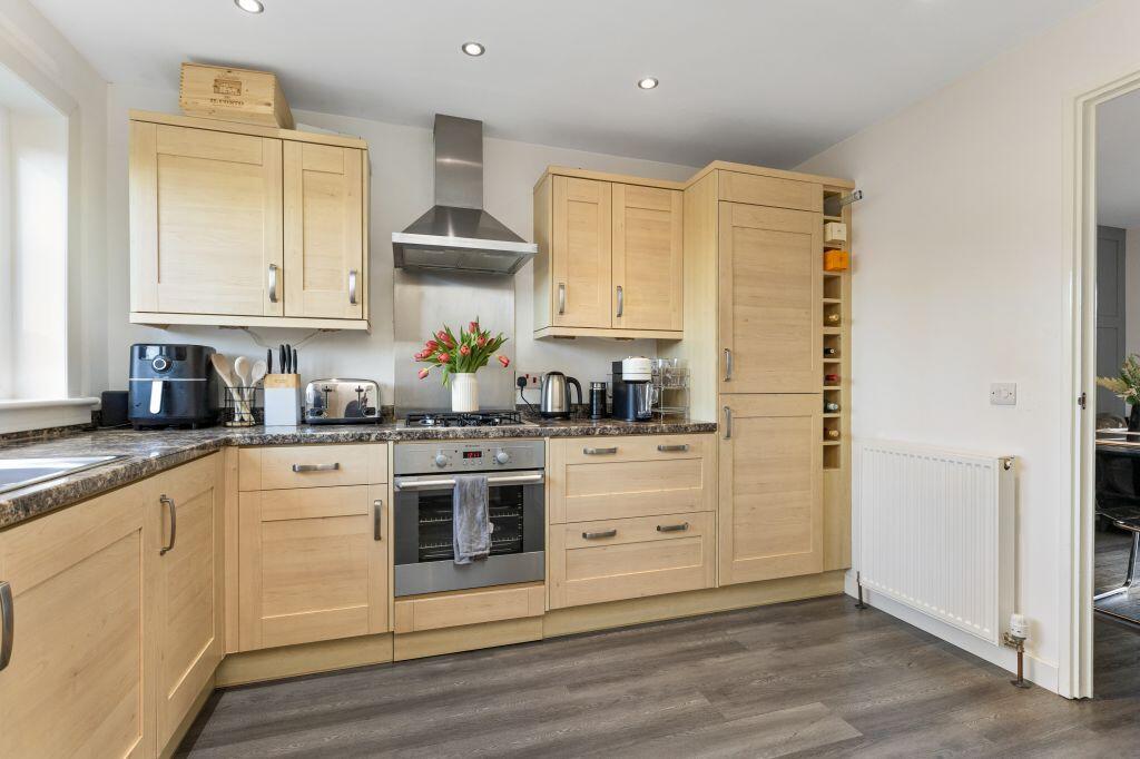 House in Edinburgh, Bughtlin, East Craigs - View 5