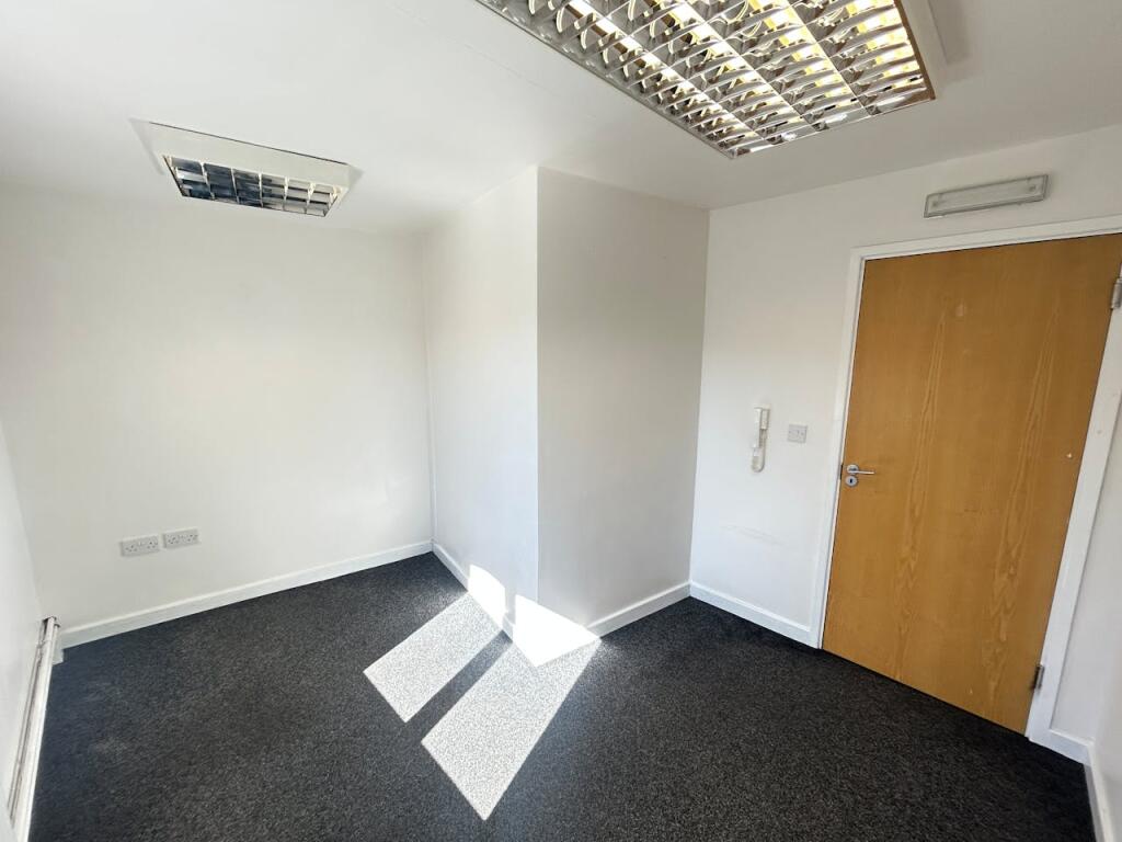 Additional image 5 of Suite 5, Greville Court Business Centre, 1665 High Street, Solihull, B93 0LL