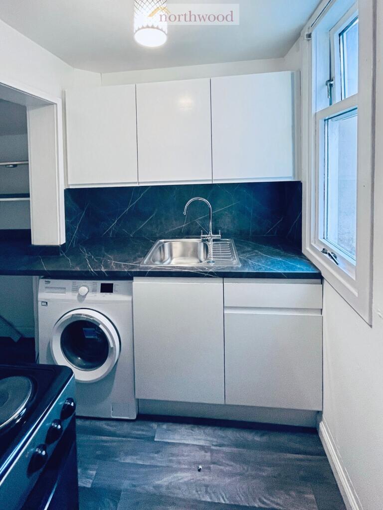 Atholl Place, Falkirk, Stirlingshire, FK2 photo 5