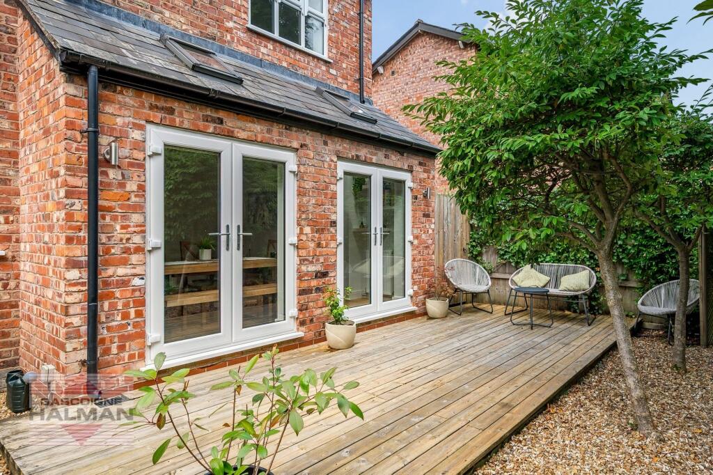 House in Wilmslow, Pownall Park - View 4