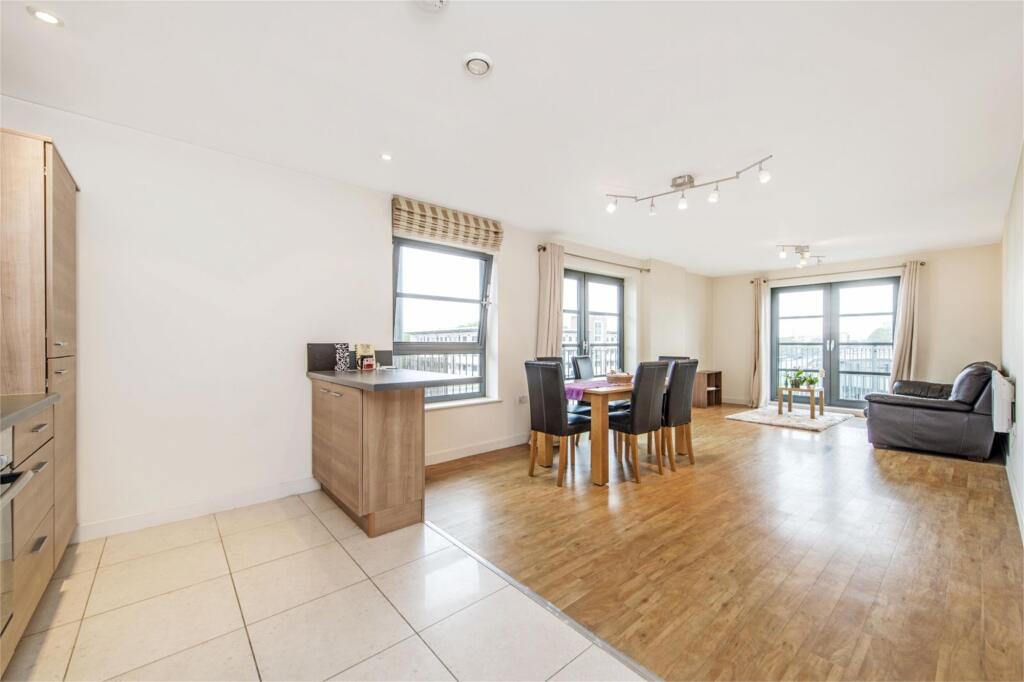 Main image of property: Commercial Road, E14