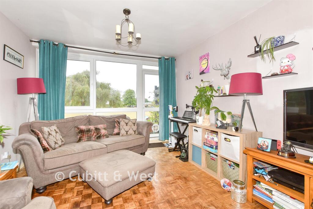 Apartment in Waverley, Cranleigh - View 2