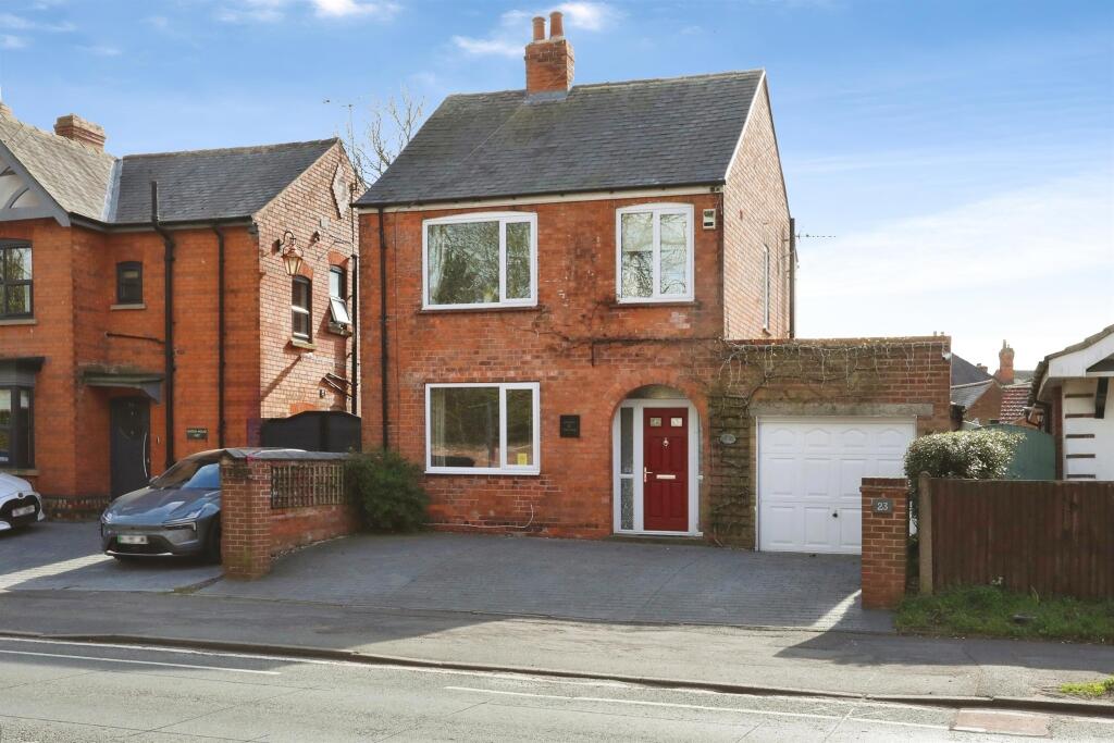 Main image of property: North Road, RETFORD