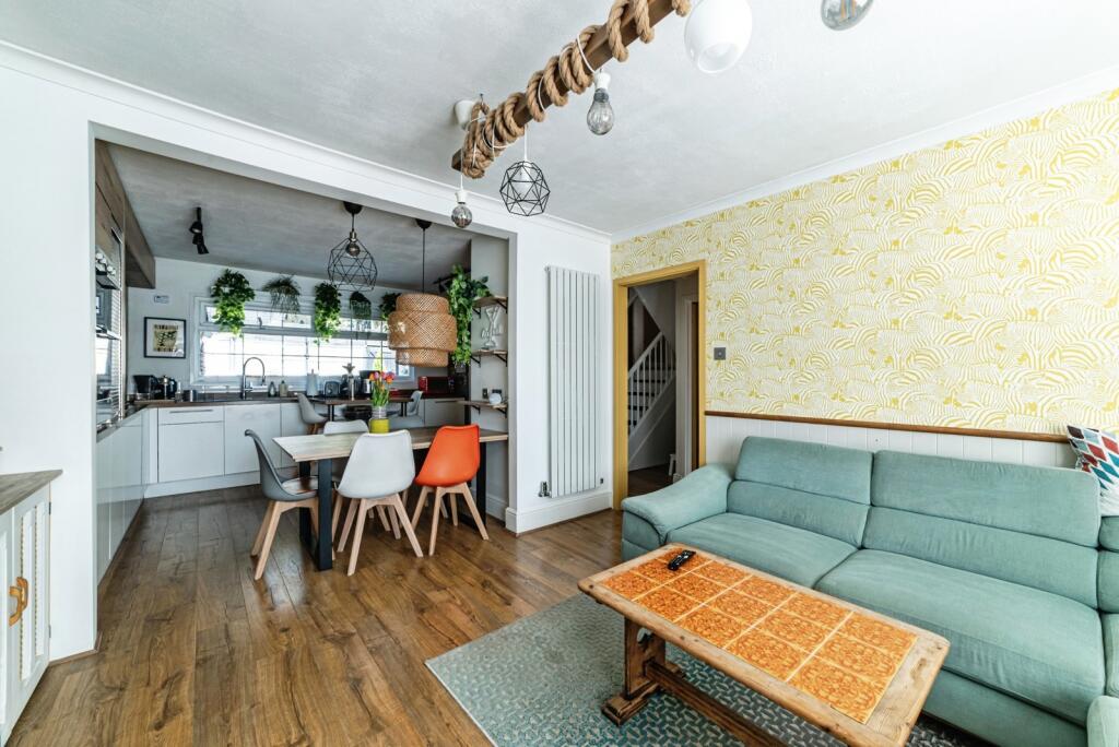 House in Basingstoke and Deane, Winklebury - View 4