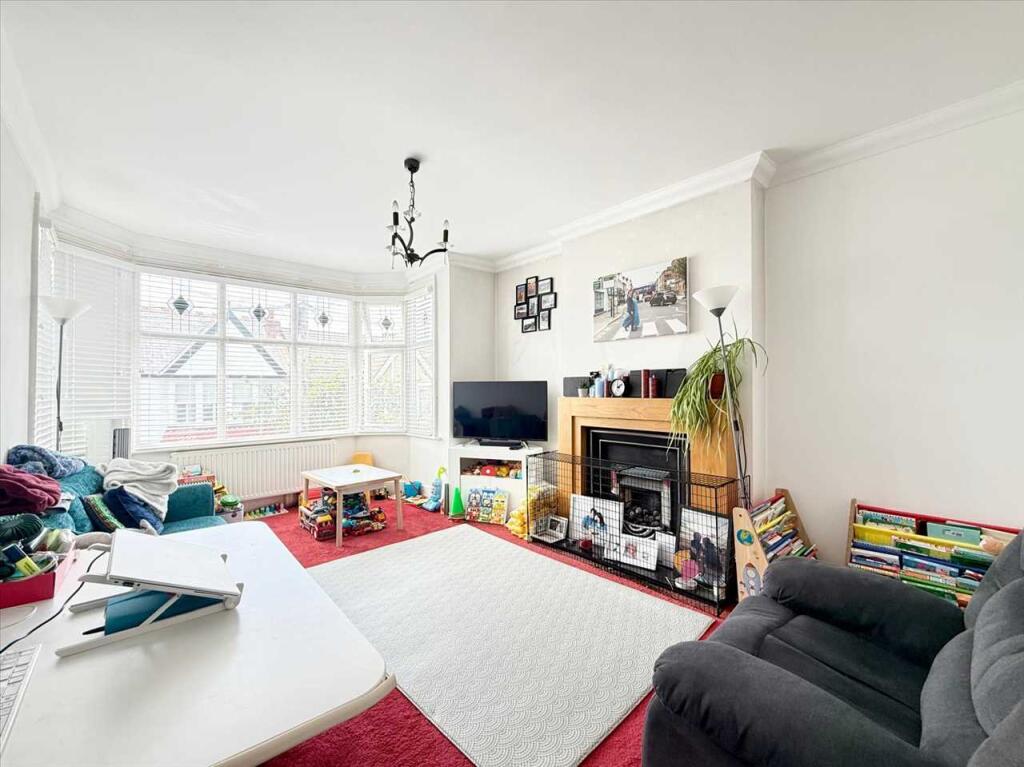 Main image of property: Torquay Drive, Leigh on Sea