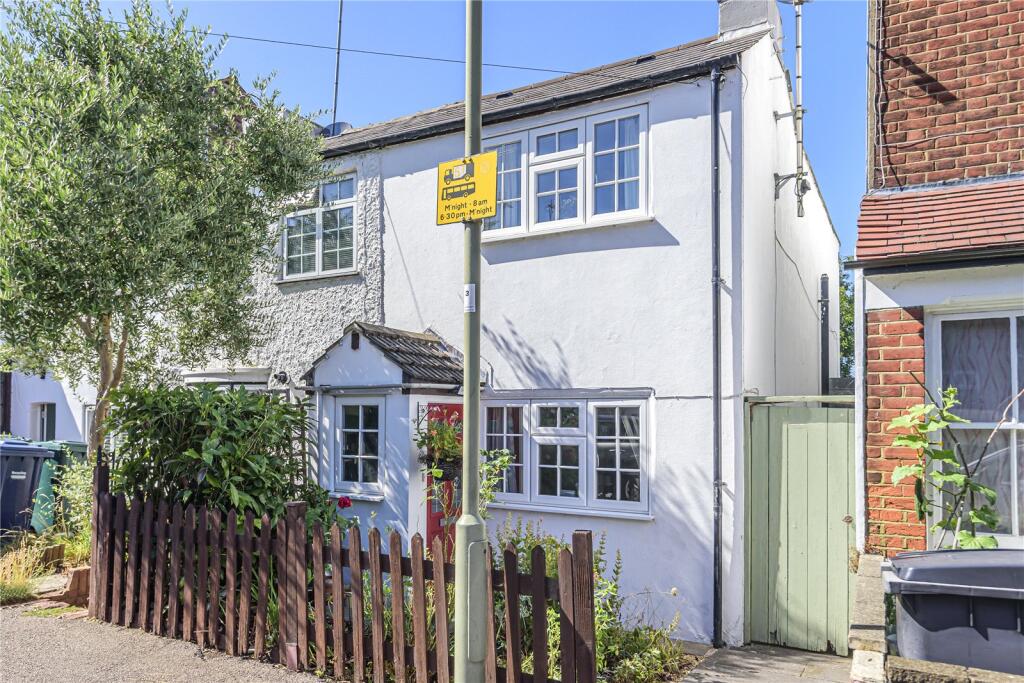 Main image of property: Calvert Road, Barnet, EN5