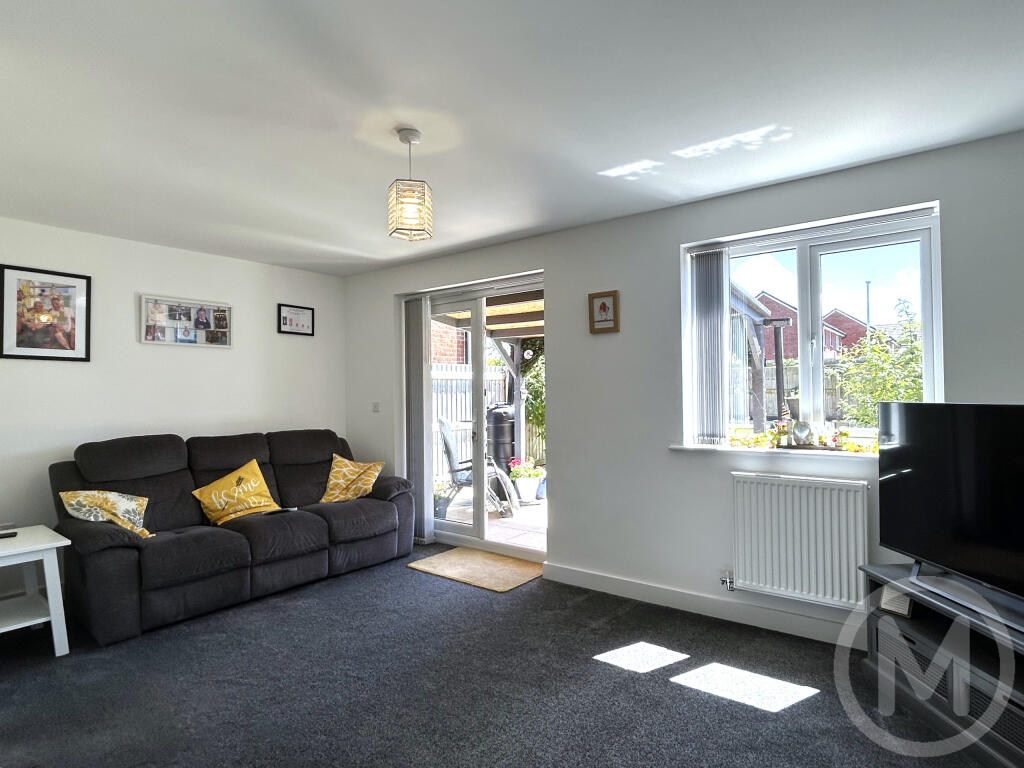 Eagle Drive, Anchorsholme photo 3