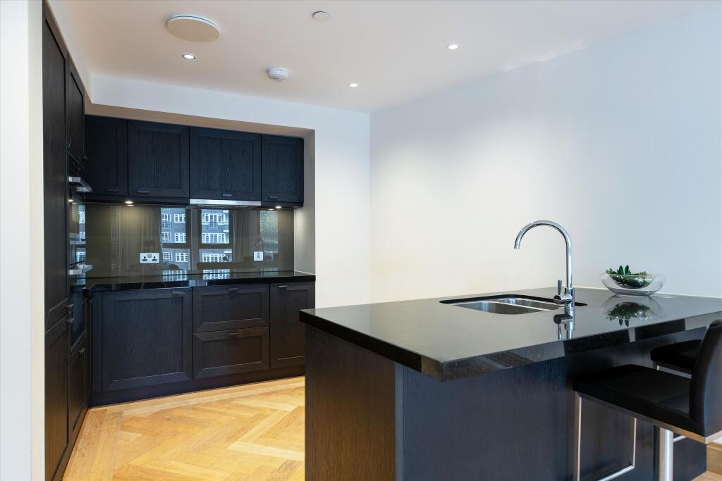 Apartment in London - View 2