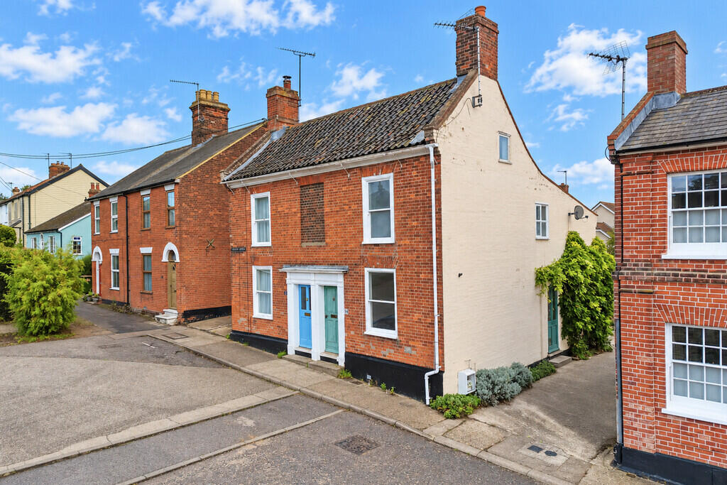 2-bed semi-detached on Rectory Street, Halesworth, £160,000