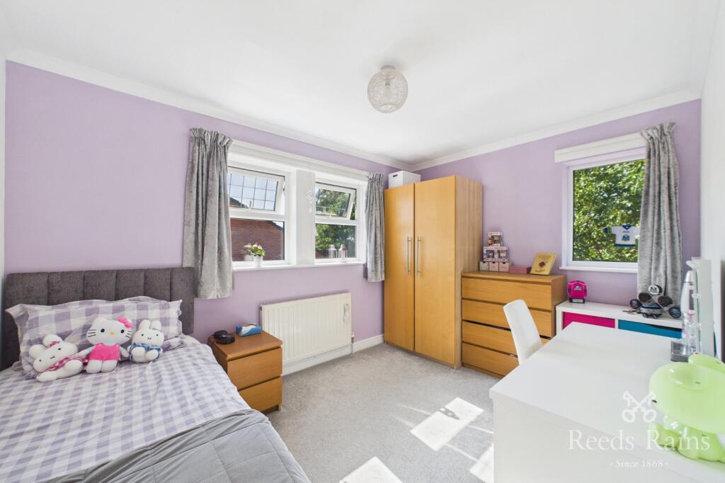 House in Wakefield, West Yorkshire - View 3