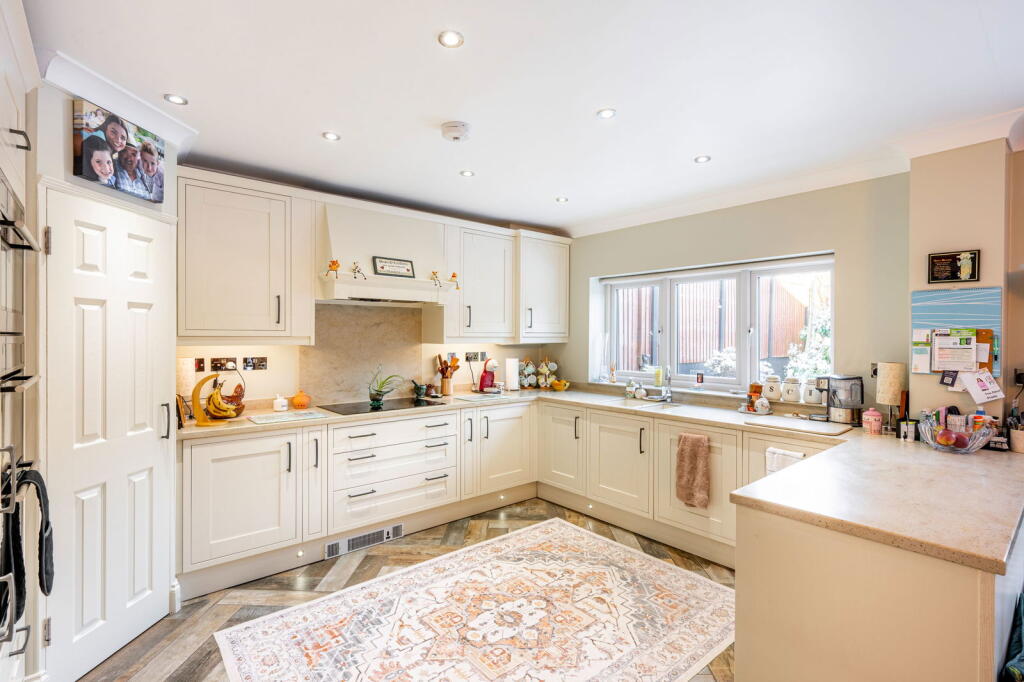 Additional image 6 of Rowthorn Close, Sutton Coldfield, B74 2EN