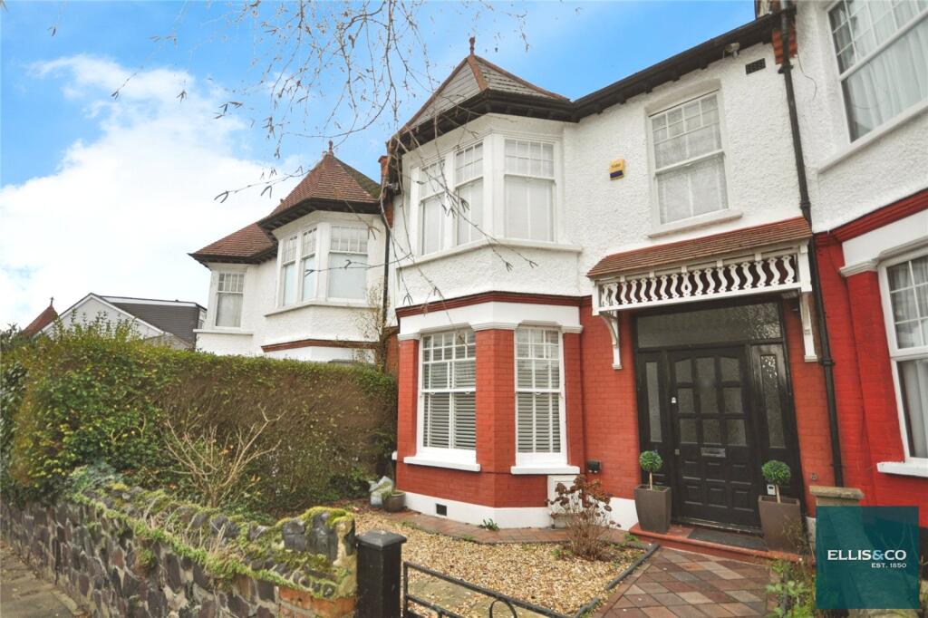 Main image of property: Queens Avenue, Finchley, N3