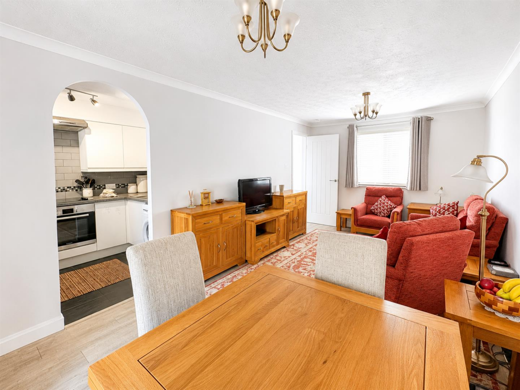 Apartment in Stevenage - View 4
