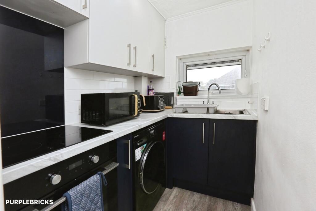 Apartment in Southampton, Redbridge - View 2