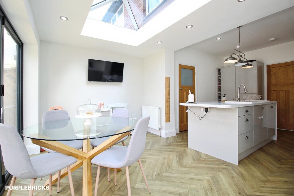 House in Leeds, Rothwell - View 4