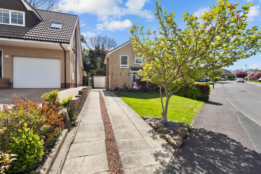 Main image of property: St Juliens Way , Cawthorne, S75