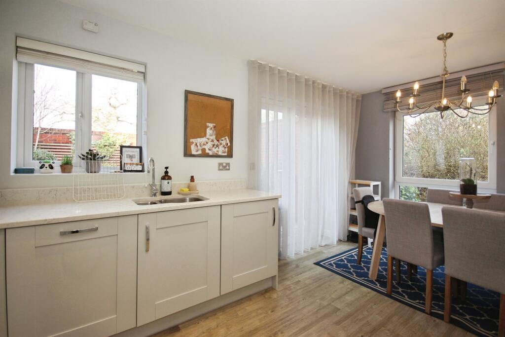 The Avenue, Lighthorne Heath, Leamington Spa photo 3