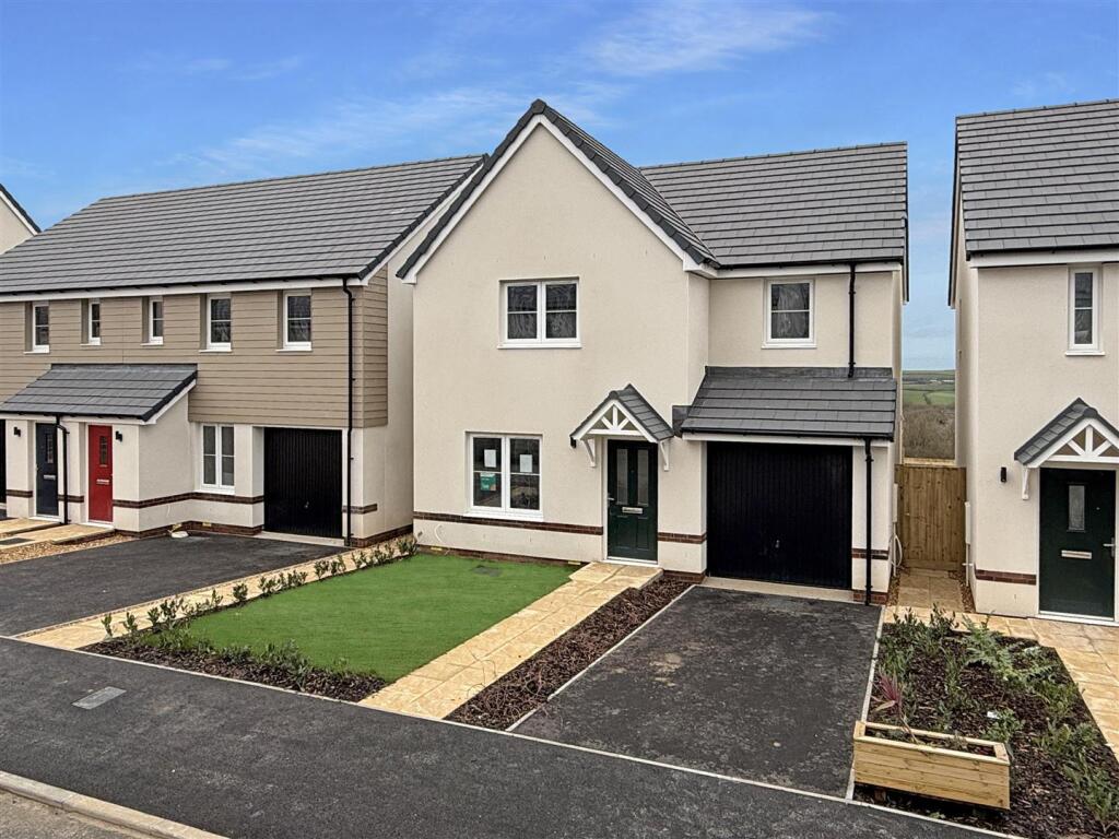 Main image of property: Abbotsham Park, Bideford